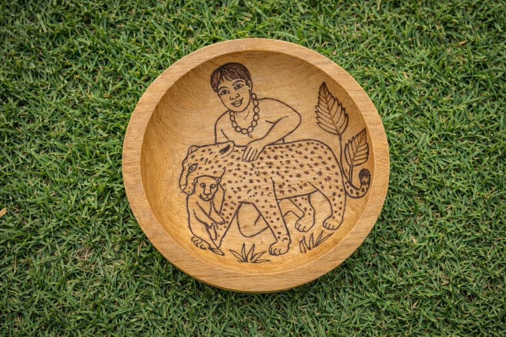 Plate with jaguar graffiti.